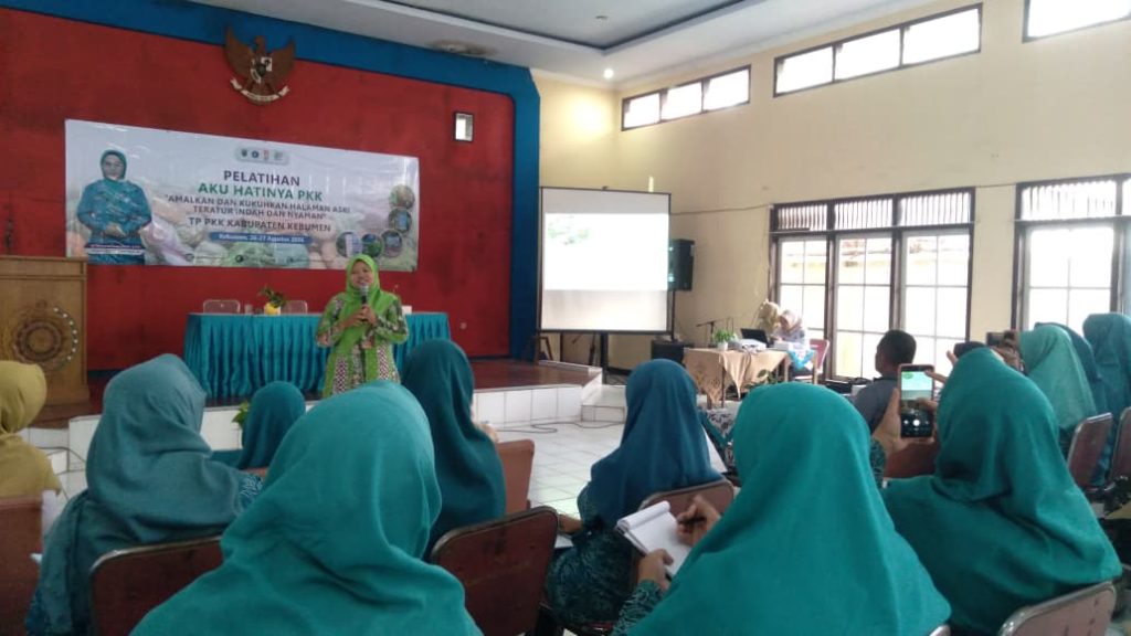 Gandeng Dekan FAPERTA UMNU Kebumen, TP PKK Kabupaten Kebumen Dorong Pemanfaatan Pekarangan Rumah